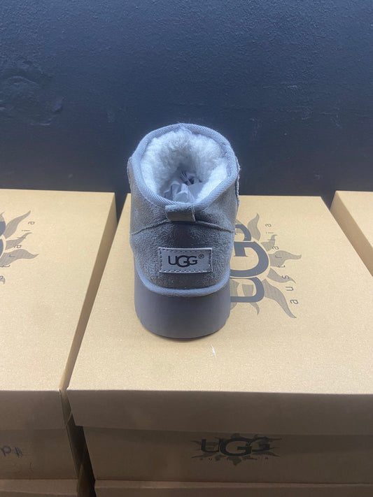 UGG
