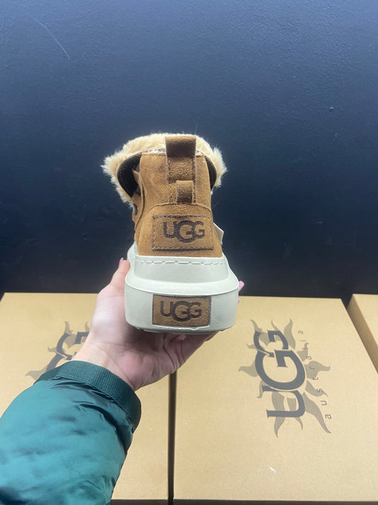 UGG